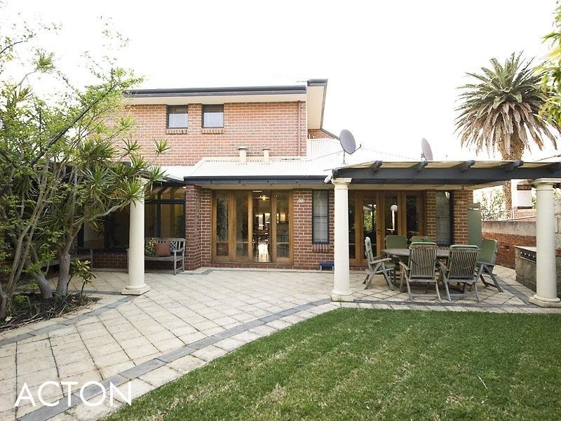 32 Ridge Street, South Perth WA 6151