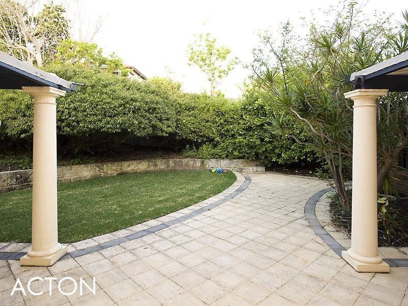 32 Ridge Street, South Perth WA 6151