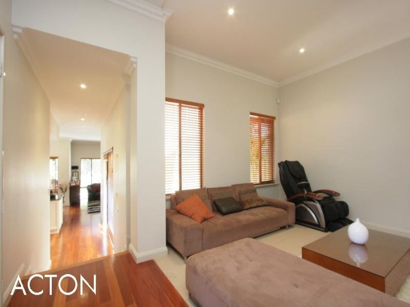 83A Ryrie Avenue, Como WA 6152