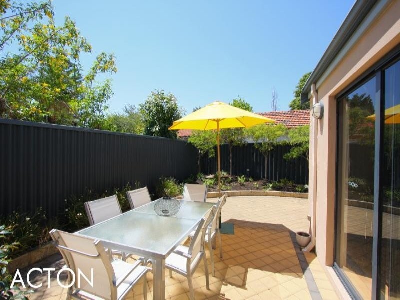 218 Coode Street, Como WA 6152