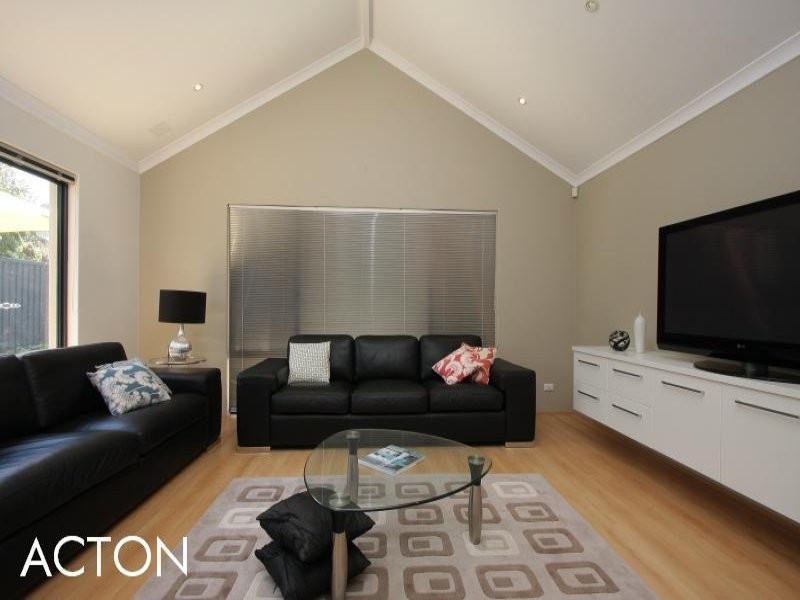 218 Coode Street, Como WA 6152