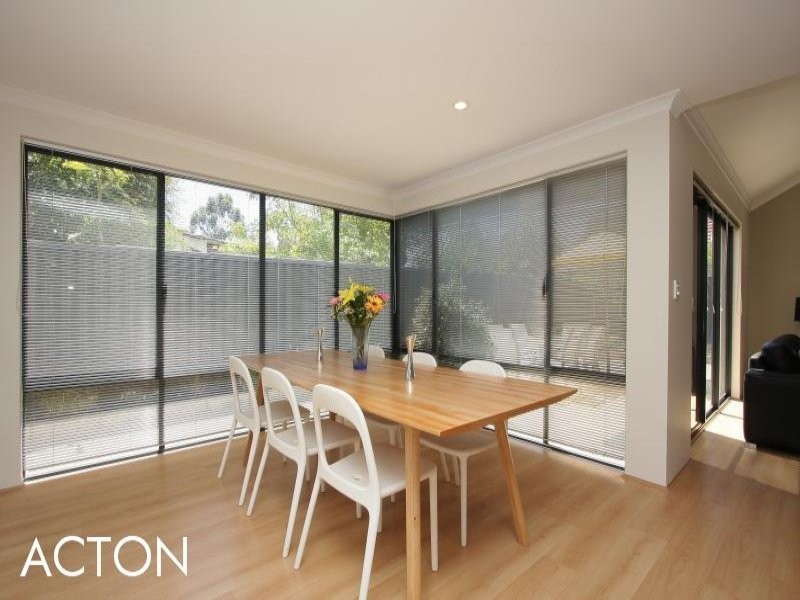 218 Coode Street, Como WA 6152