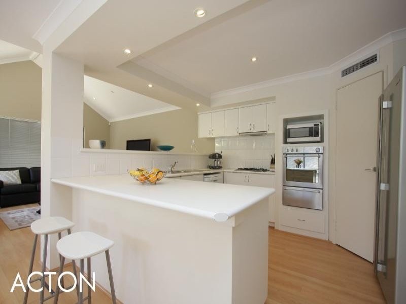 218 Coode Street, Como WA 6152