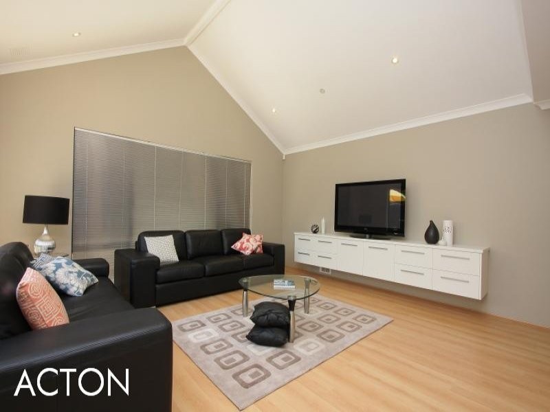 218 Coode Street, Como WA 6152