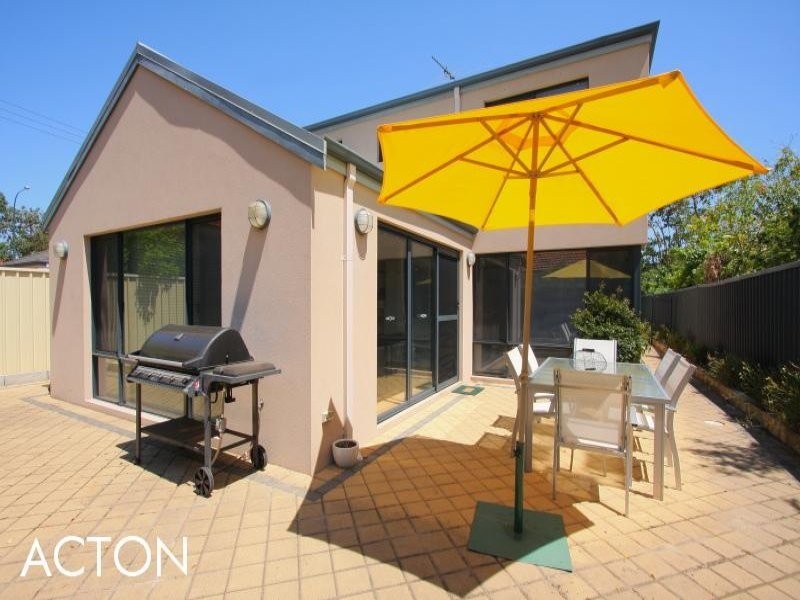 218 Coode Street, Como WA 6152