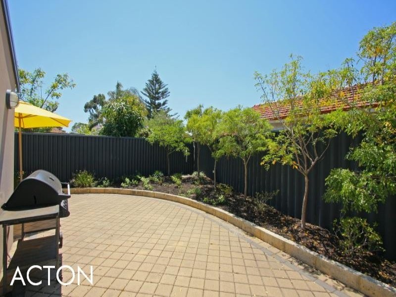 218 Coode Street, Como WA 6152