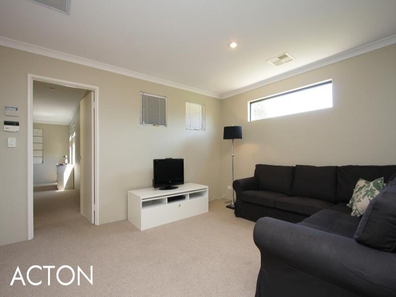 218 Coode Street, Como WA 6152