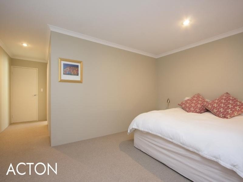 218 Coode Street, Como WA 6152