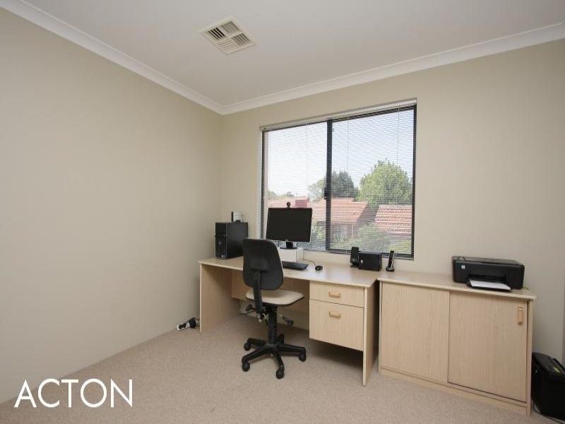 218 Coode Street, Como WA 6152