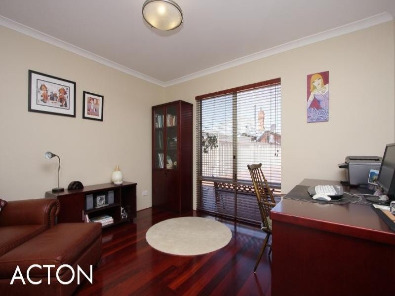 42A Lichfield Street, Victoria Park WA 6100
