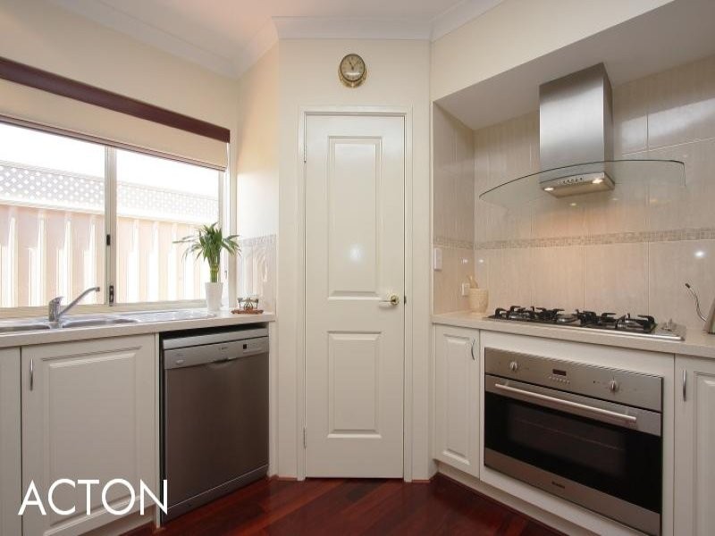 42A Lichfield Street, Victoria Park WA 6100