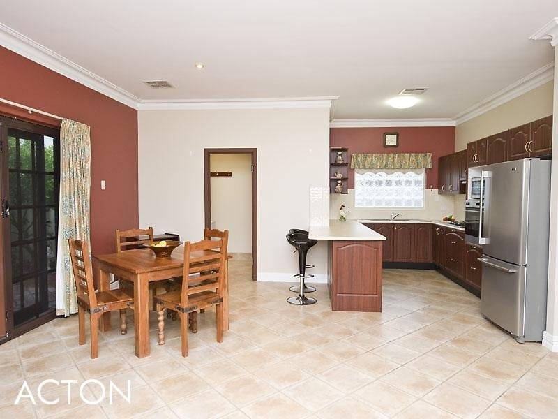 17 Swansea Street, East Victoria Park WA 6101