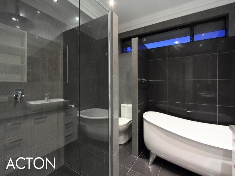 2/32 Thelma Street, Como WA 6152