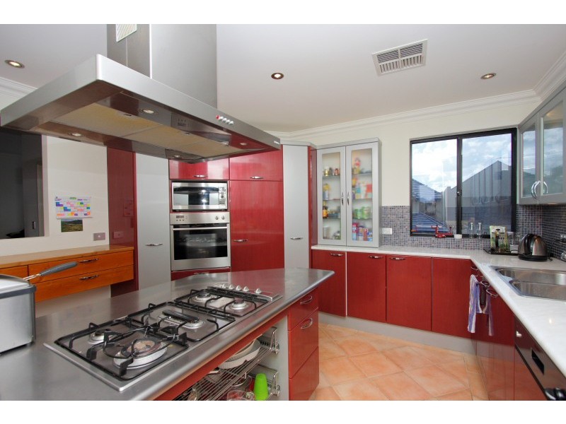 28 Riverina Drive, Ascot WA 6104