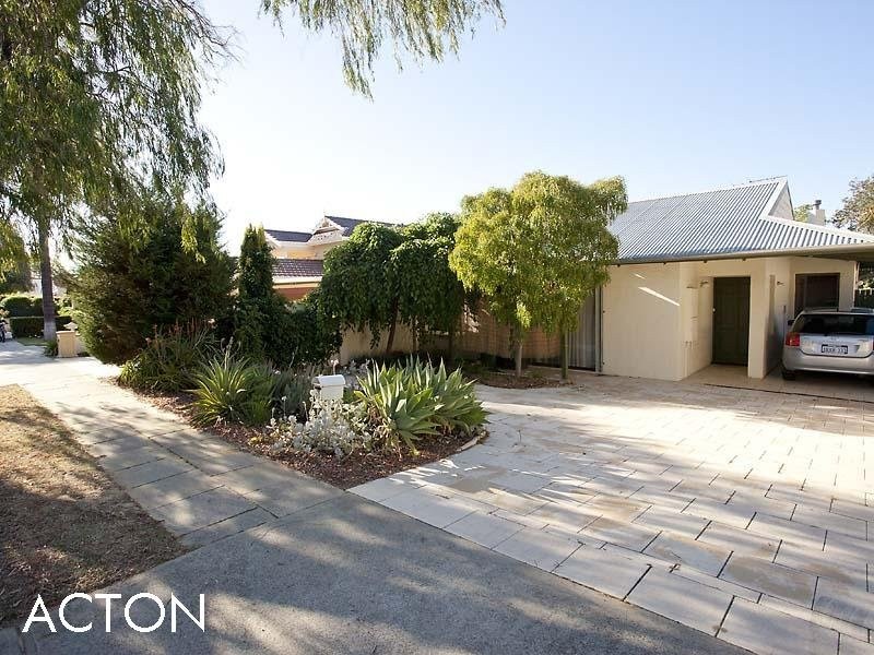 30 Elizabeth Street, South Perth WA 6151