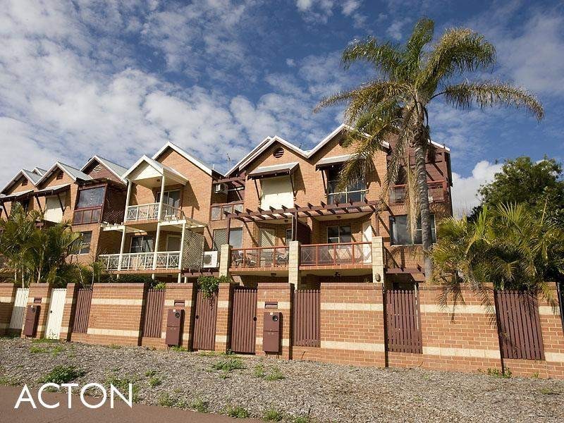 52 Canning Highway, Victoria Park WA 6100