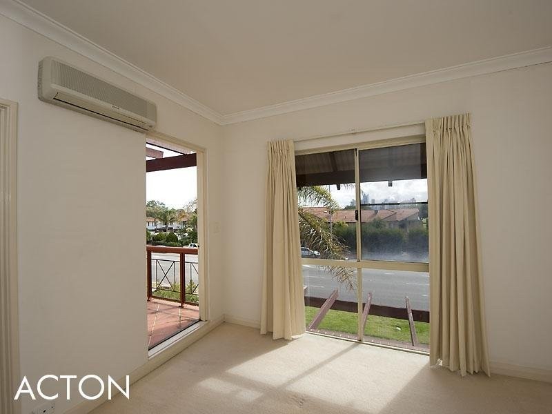 52 Canning Highway, Victoria Park WA 6100