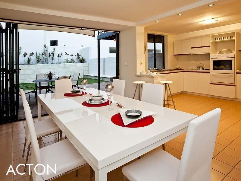 2/5 Rose Avenue, South Perth WA 6151