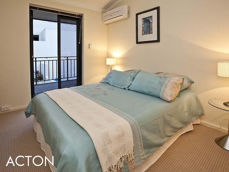 2/5 Rose Avenue, South Perth WA 6151