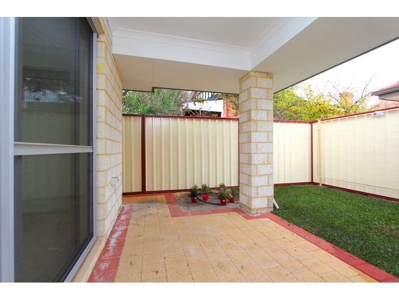 1/75 Oats Street, Carlisle WA 6101