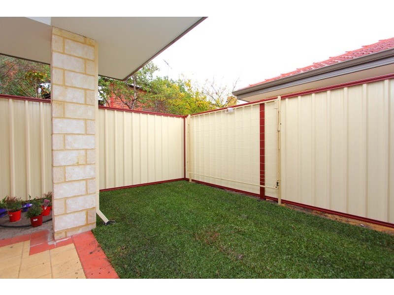 1/75 Oats Street, Carlisle WA 6101