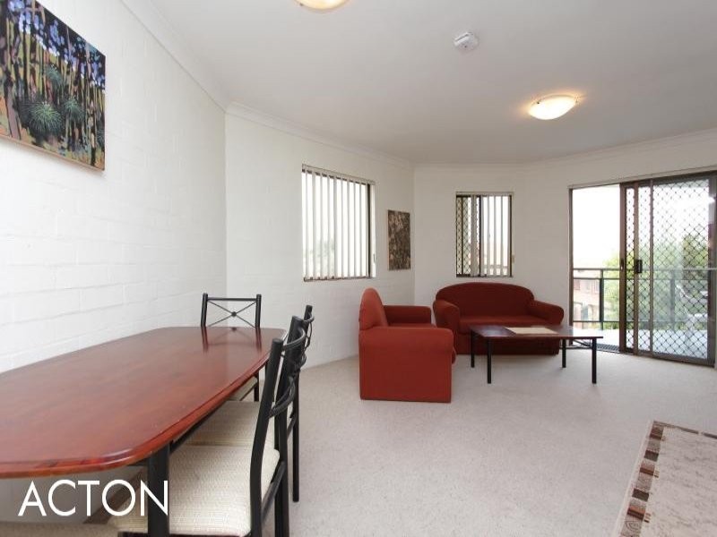 30/22 King George Street, Victoria Park WA 6100