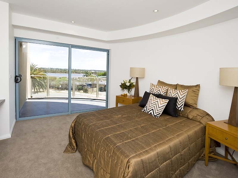 1 Tanunda Drive, Rivervale WA 6103