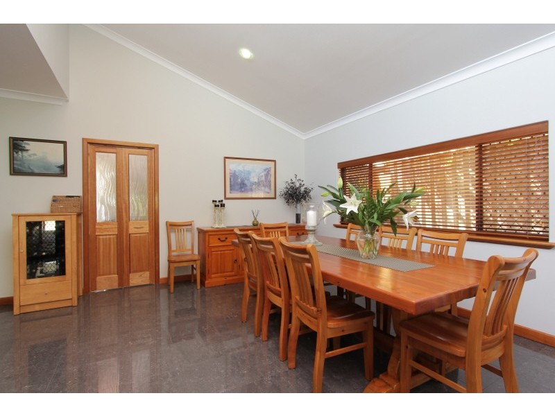 3 Batavia Way, Salter Point WA 6152