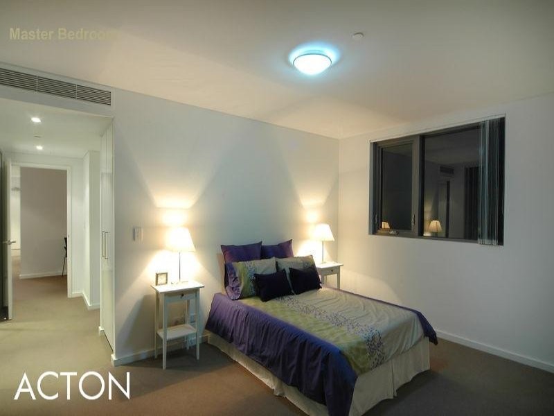 207/2 Oldfield Street, Burswood WA 6100