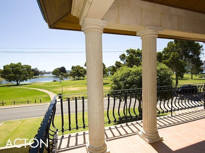 61 Ranelagh Crescent, South Perth WA 6151