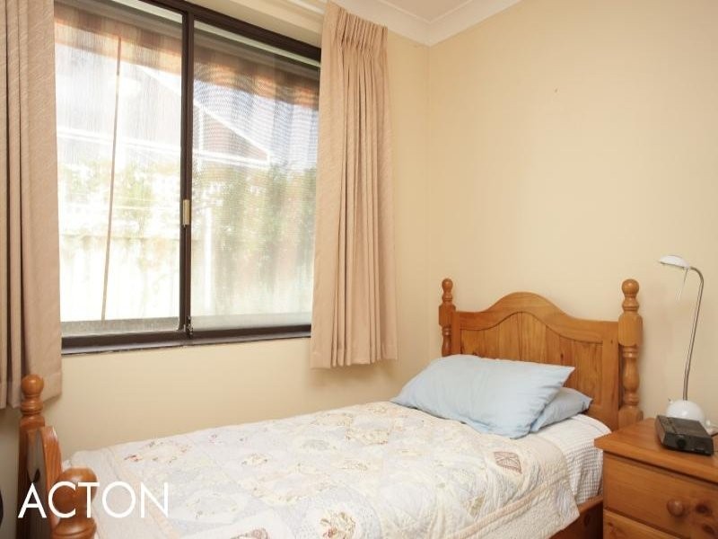 4A Etna Place, Rossmoyne WA 6148