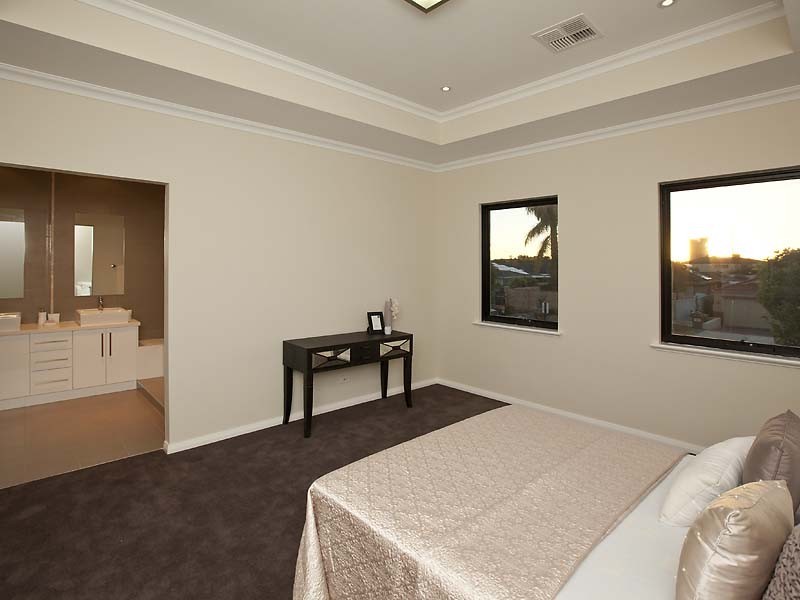 122A Lockhart Street Street, Como WA 6152