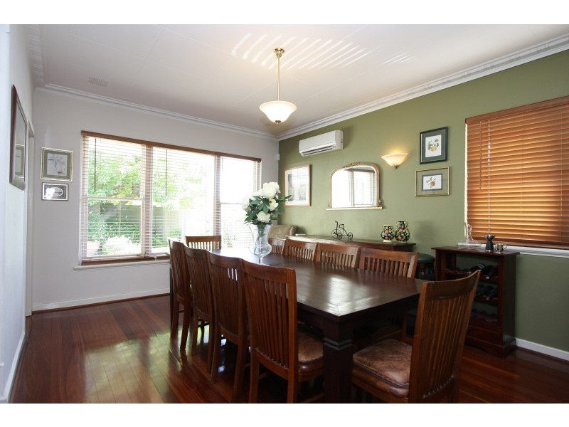 202 Douglas Avenue, Kensington WA 6151