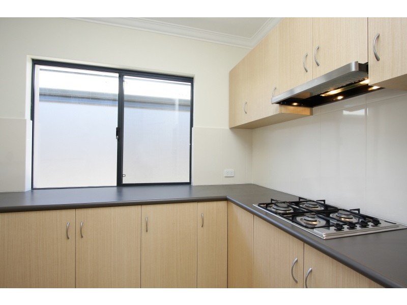 28 Marsh Avenue, Manning WA 6152