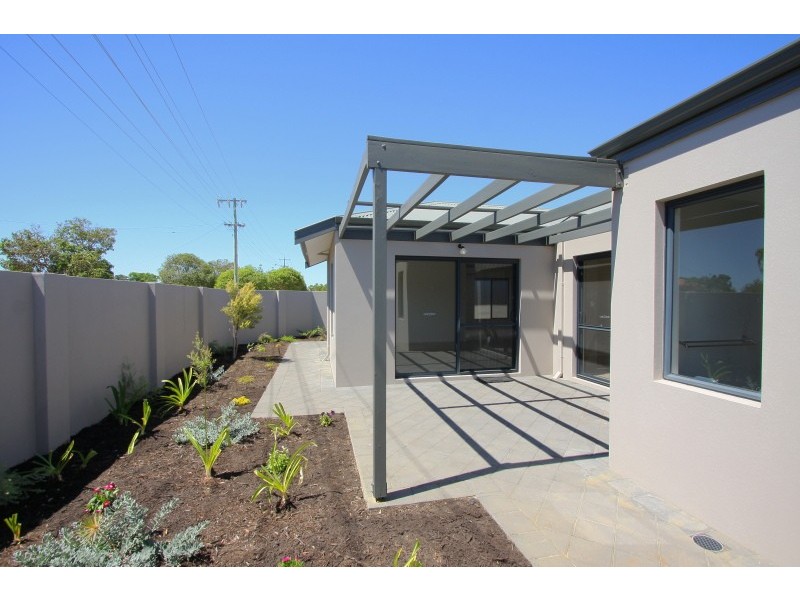 28 Marsh Avenue, Manning WA 6152