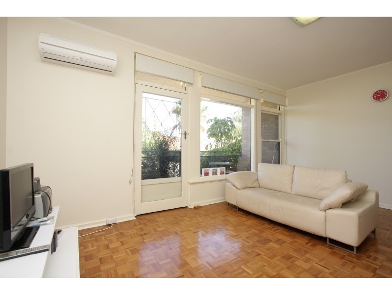 9/30 Preston Street, Como WA 6152