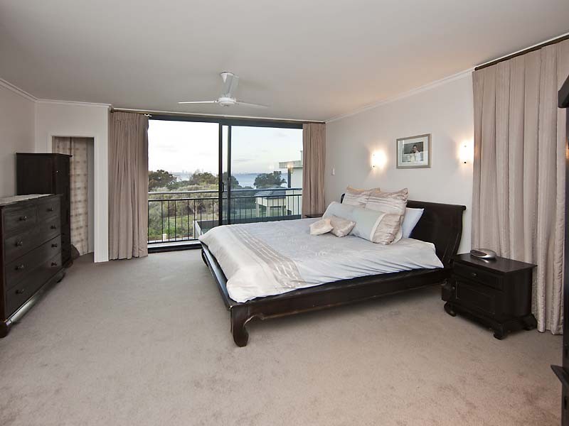 34 Burke Drive, Attadale WA 6156