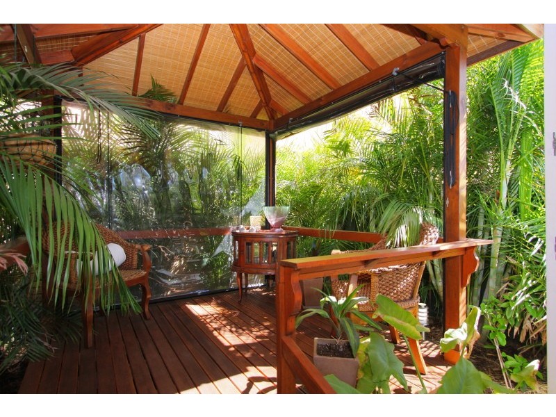 5 McNess Glade, Salter Point WA 6152