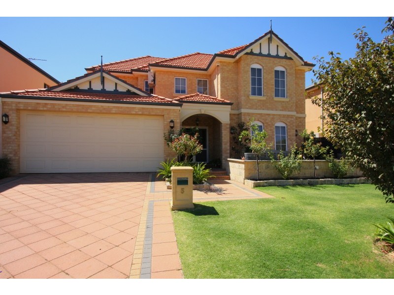 5 McNess Glade, Salter Point WA 6152