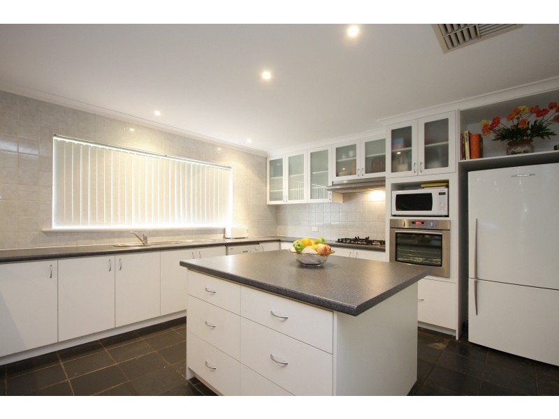 7 Seventh Avenue, Kensington WA 6151