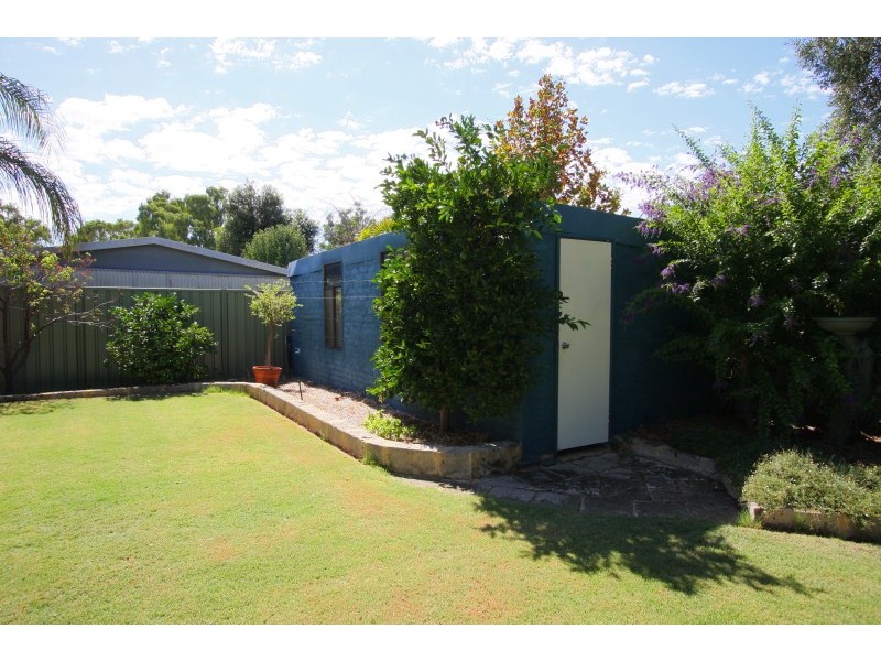 7 Seventh Avenue, Kensington WA 6151