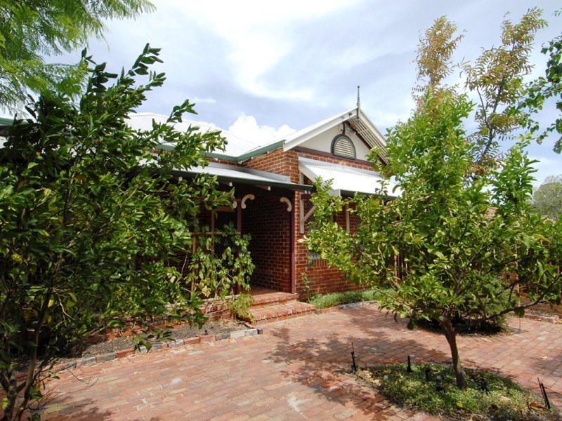 44 Balmoral Street, East Victoria Park WA 6101