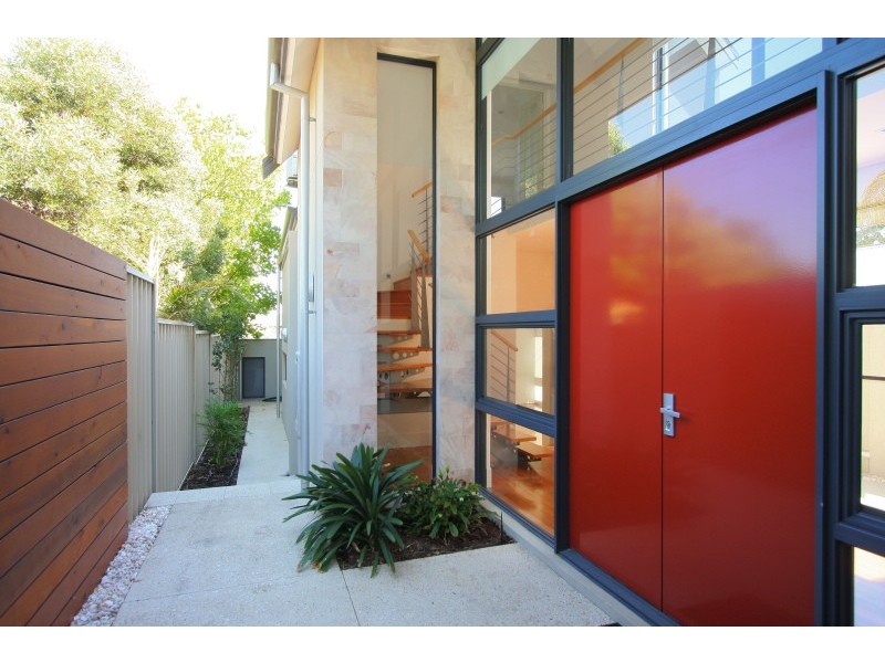 77a Robert, Como WA 6152