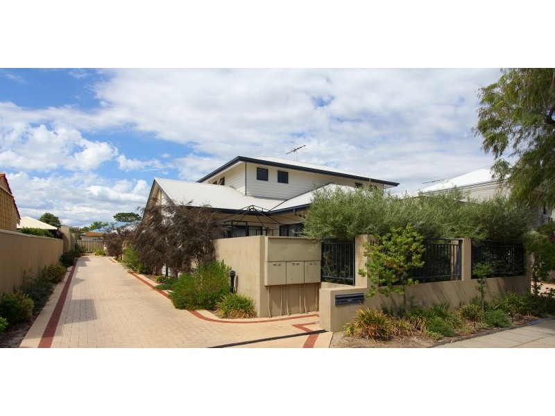 2/136 Robert Street, Como WA 6152