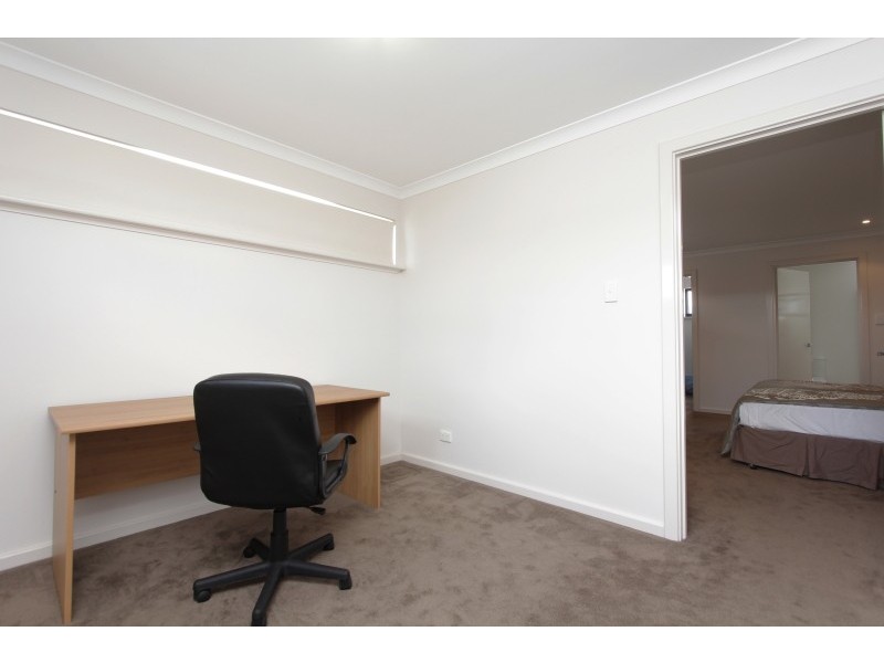 2/136 Robert Street, Como WA 6152