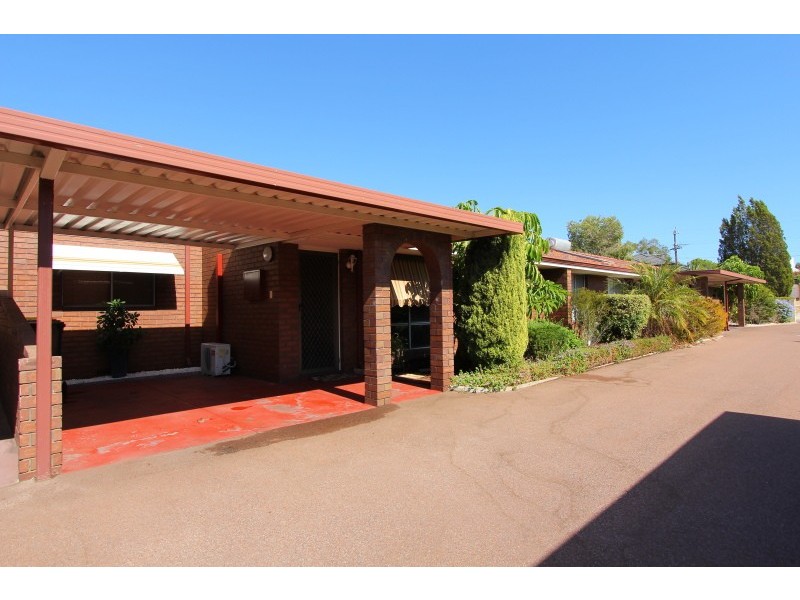 8/188 Fern Road, Wilson WA 6107