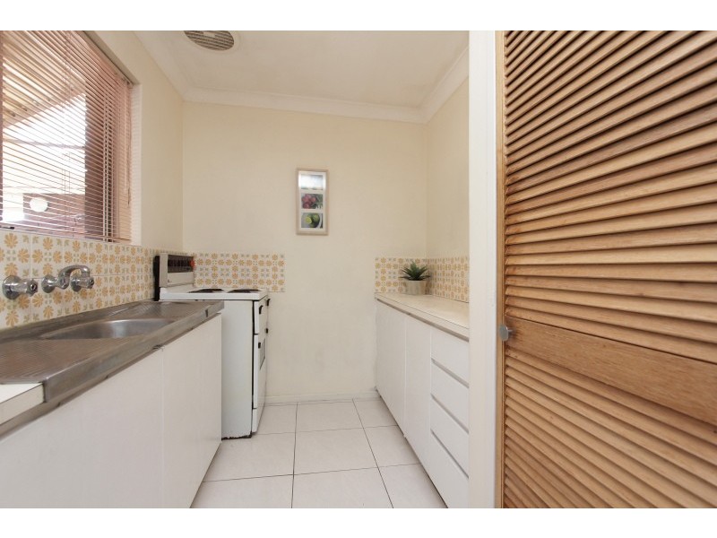 8/188 Fern Road, Wilson WA 6107