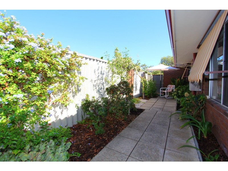 8/188 Fern Road, Wilson WA 6107