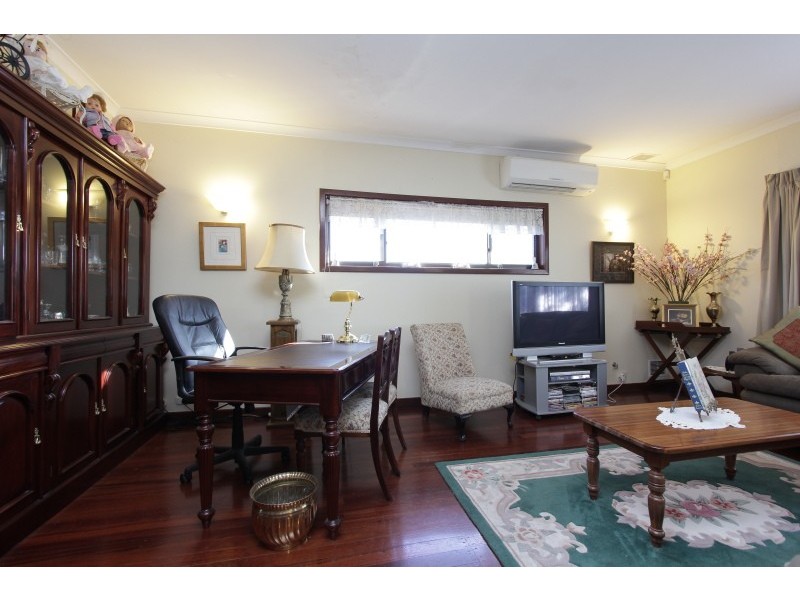 27 Dorothy Street, Ashfield WA 6054