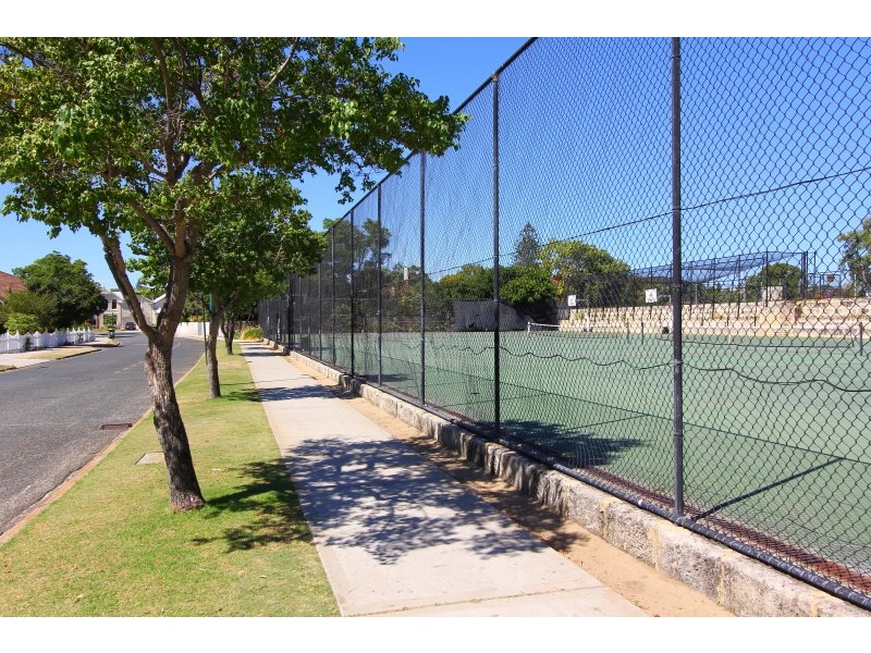 1/11 Leane Street, South Perth WA 6151